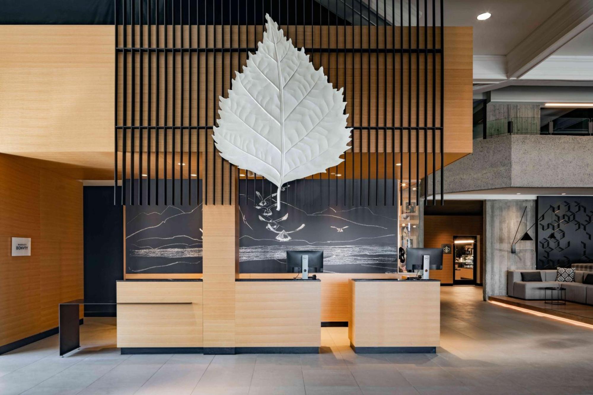 Delta Hotels By Marriott Mont Sainte-Anne, Resort & Convention Center 보프레 외부 사진