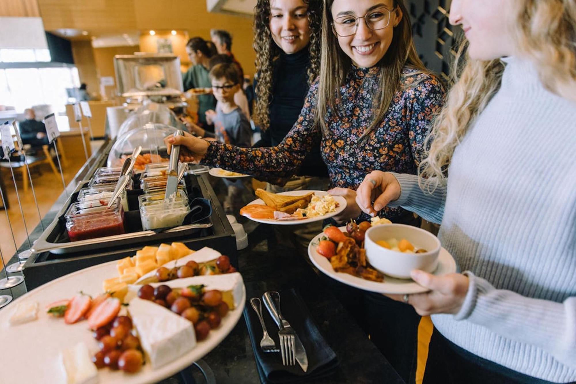 Delta Hotels By Marriott Mont Sainte-Anne, Resort & Convention Center 보프레 외부 사진