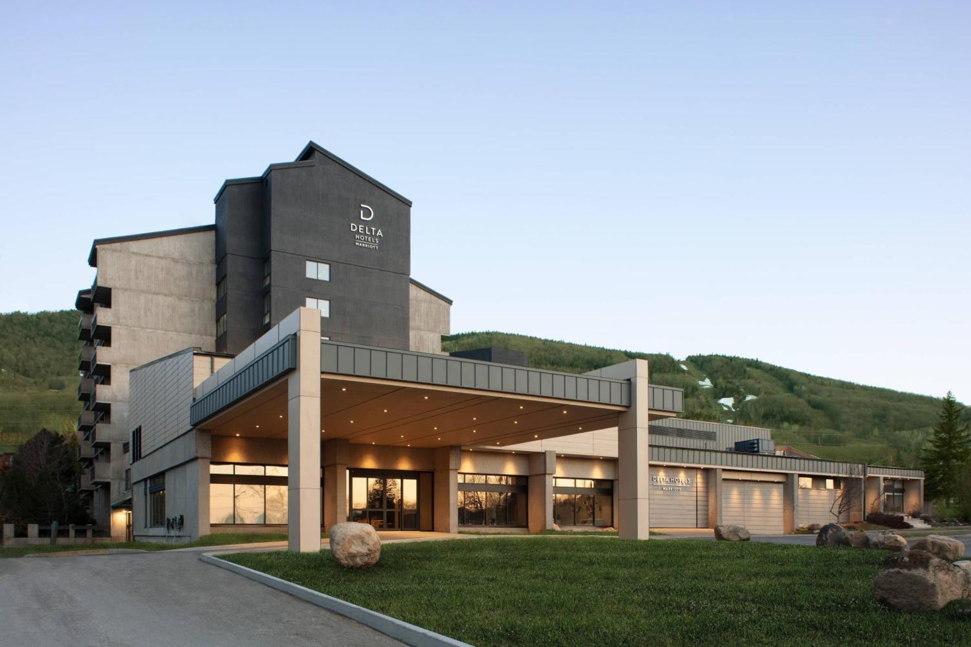 Delta Hotels By Marriott Mont Sainte-Anne, Resort & Convention Center 보프레 외부 사진